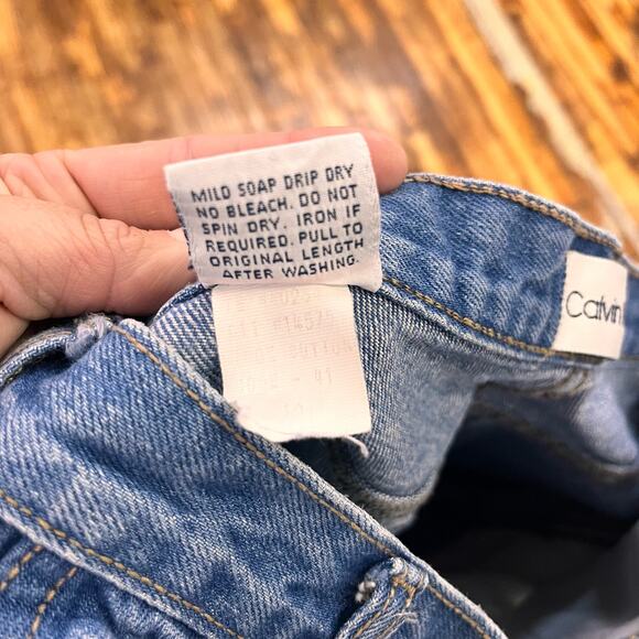 vintage women's Calvin Klein 100% cotton high waist 1990s jeans thrashed 12 - Picture 6 of 8